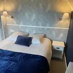 Les 3 Rois By Yy 2* Villers-Bocage (Calvados)