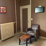 Ξενοδοχείο Les 3 Rois By Yy Villers-Bocage (Calvados)
