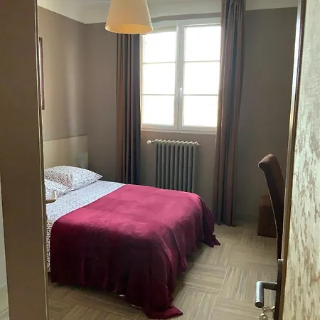 Hotel Les 3 Rois By Yy