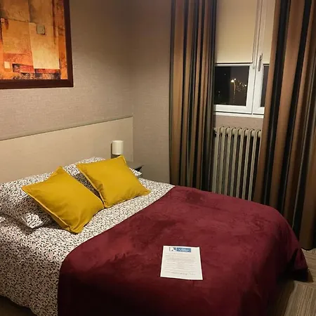 호텔 Les 3 Rois By Yy Villers-Bocage (Calvados)