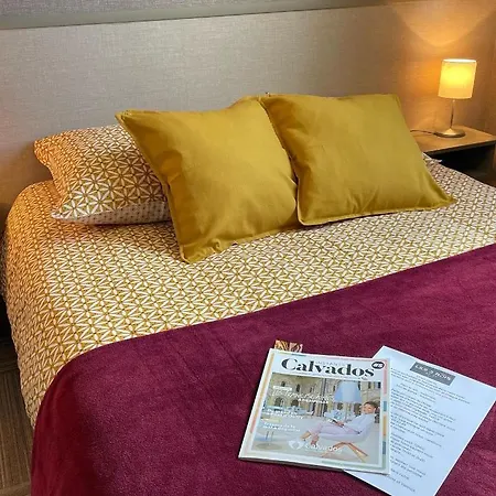 Hotel Les 3 Rois By Yy Villers-Bocage (Calvados)