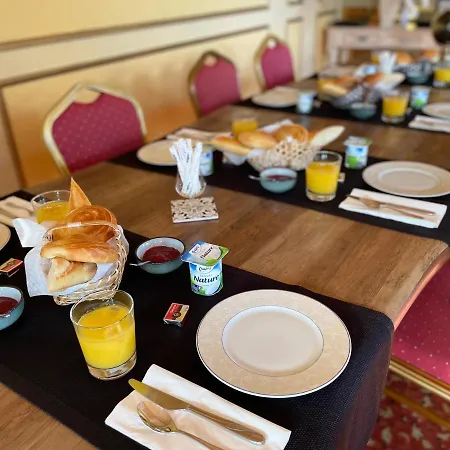 Les 3 Rois By Yy Hotel Villers-Bocage (Calvados)