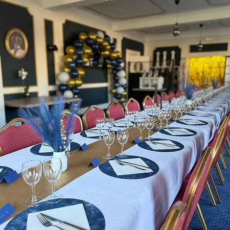 Hotel Les 3 Rois By Yy Villers-Bocage (Calvados)