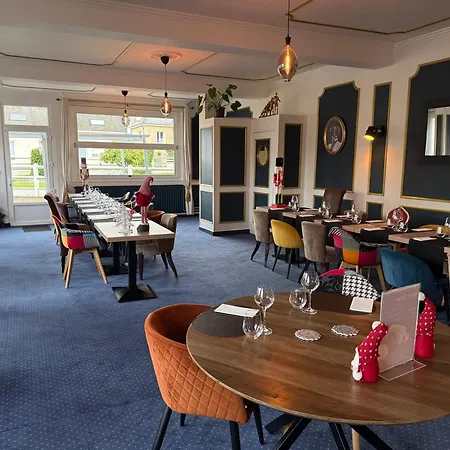 Les 3 Rois By Yy Hotel 2*