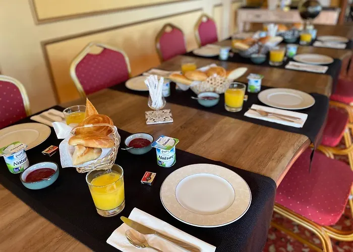 Les 3 Rois By Yy Hotel Villers-Bocage (Calvados)