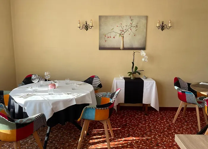 Hotel Les 3 Rois By Yy Villers-Bocage (Calvados)