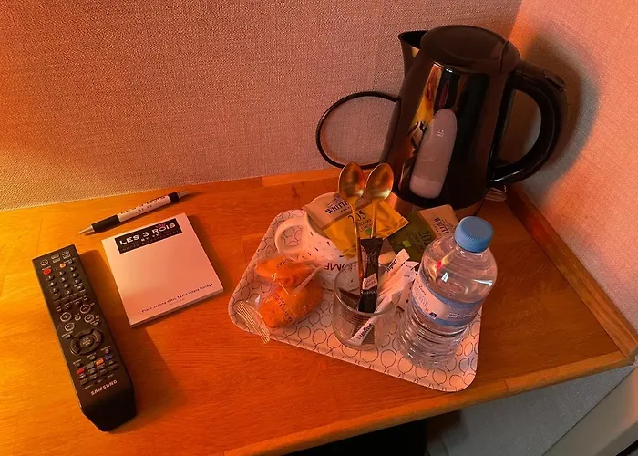 Les 3 Rois By Yy 2* Villers-Bocage (Calvados)