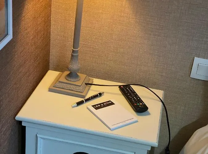 Les 3 Rois By Yy Hotel 2*