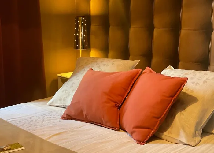 Hotel Les 3 Rois By Yy Villers-Bocage (Calvados)